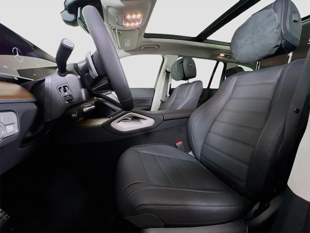 new 2025 Mercedes-Benz GLS 450 car, priced at $100,195