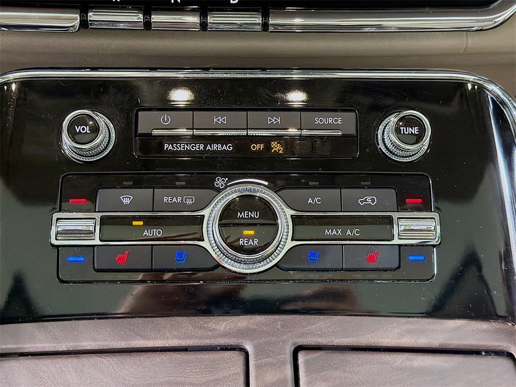 used 2021 Lincoln Navigator car, priced at $42,899