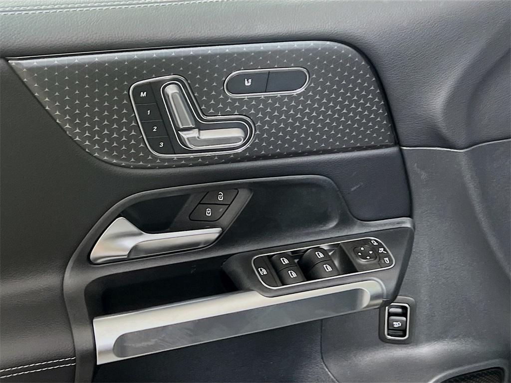 new 2026 Mercedes-Benz GLB 250 car, priced at $49,705