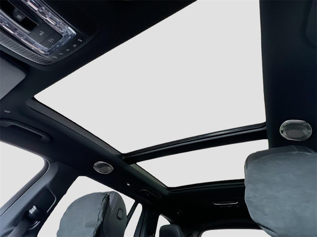 new 2025 Mercedes-Benz GLS 450 car, priced at $108,935
