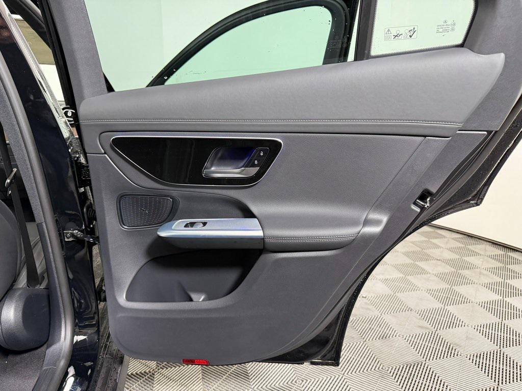 new 2025 Mercedes-Benz GLC 300 car, priced at $55,480