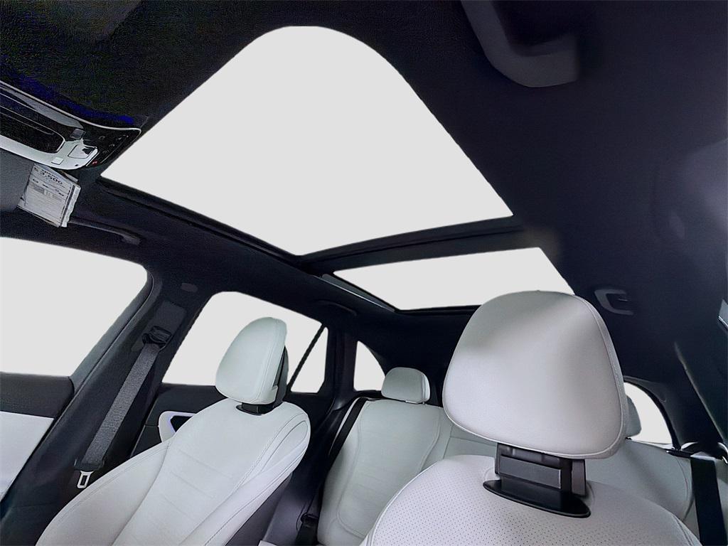 new 2026 Mercedes-Benz GLC 300 car, priced at $62,185