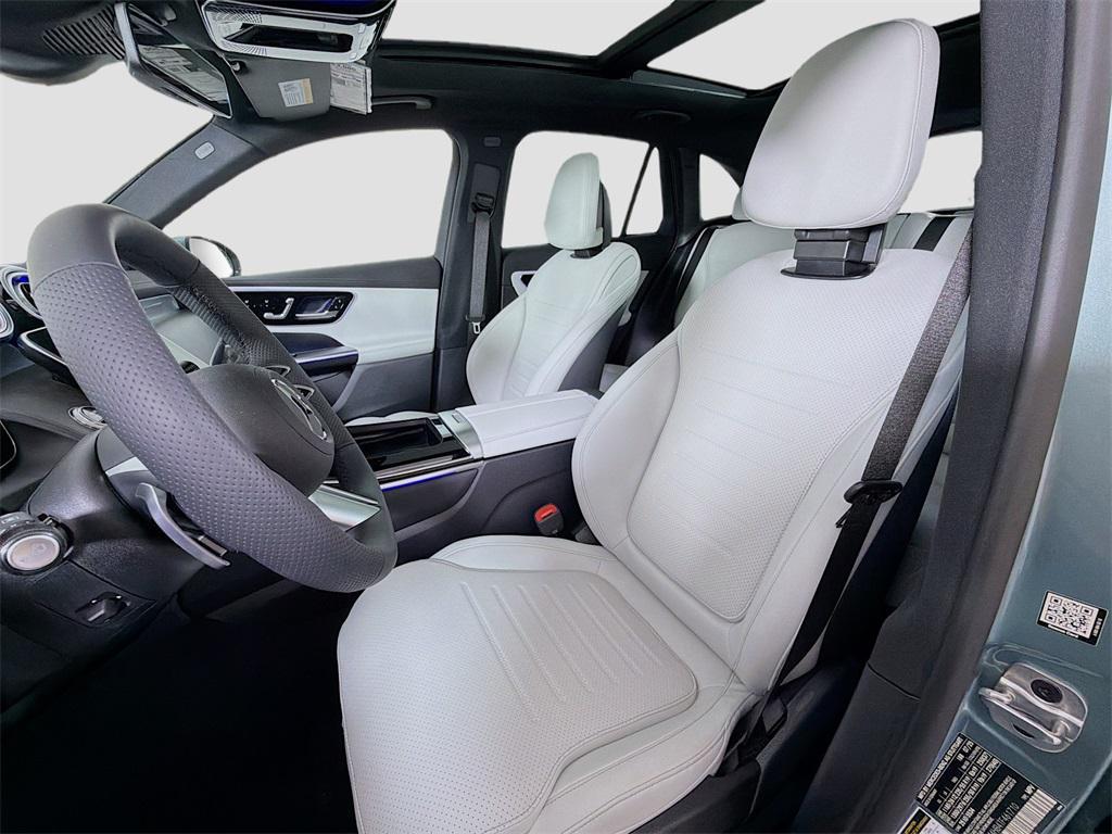 new 2026 Mercedes-Benz GLC 300 car, priced at $62,185