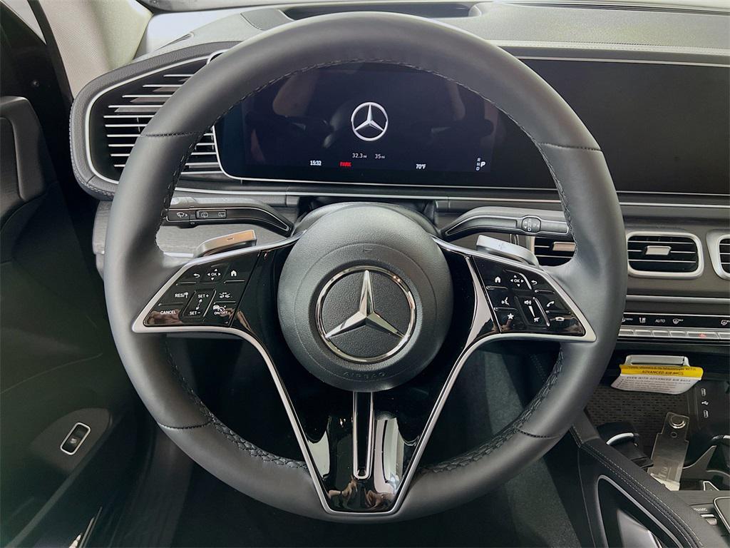new 2025 Mercedes-Benz GLS 450 car, priced at $97,420