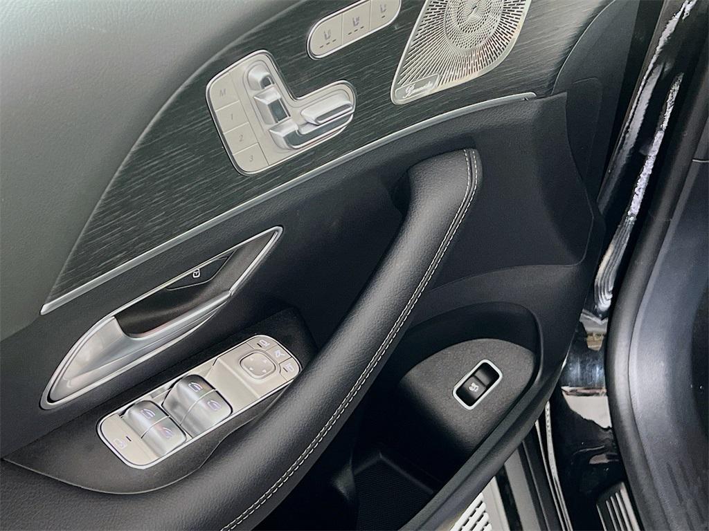 new 2025 Mercedes-Benz GLS 450 car, priced at $97,420