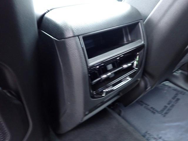 new 2025 Jeep Grand Cherokee car, priced at $42,097