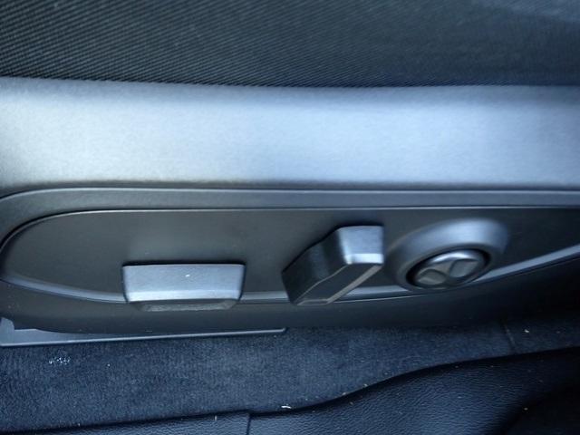 new 2025 Jeep Grand Cherokee car, priced at $37,001