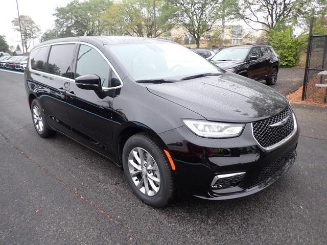 new 2026 Chrysler Pacifica car, priced at $47,158