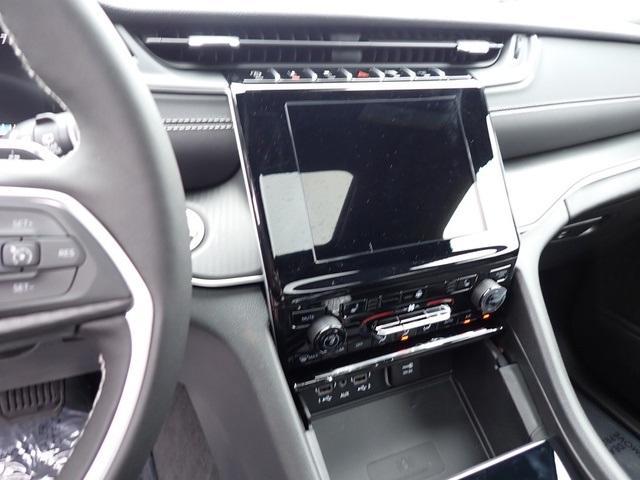 new 2025 Jeep Grand Cherokee L car, priced at $44,651