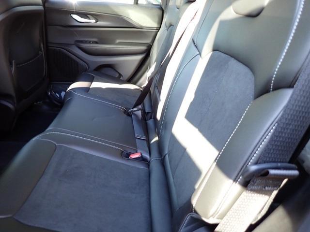 new 2025 Jeep Grand Cherokee car, priced at $42,941