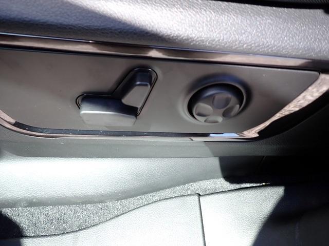 new 2025 Ram 1500 car, priced at $63,659