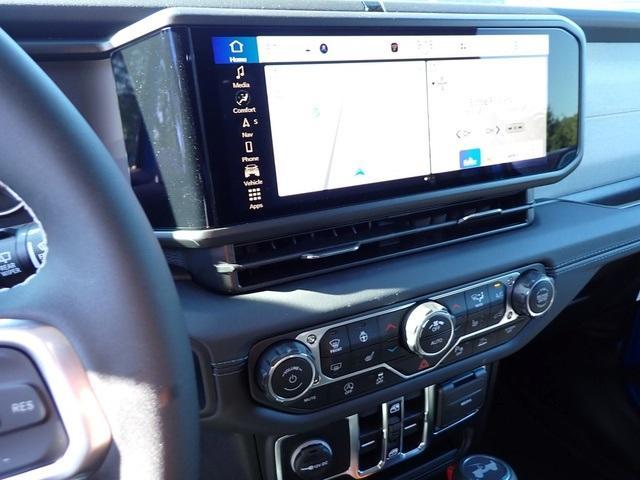 new 2025 Jeep Wrangler car, priced at $45,479