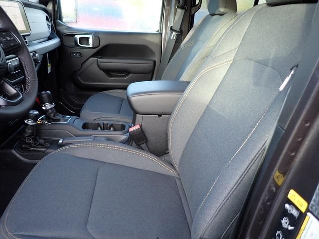 new 2025 Jeep Wrangler car, priced at $42,621