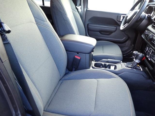 new 2025 Jeep Wrangler car, priced at $42,621