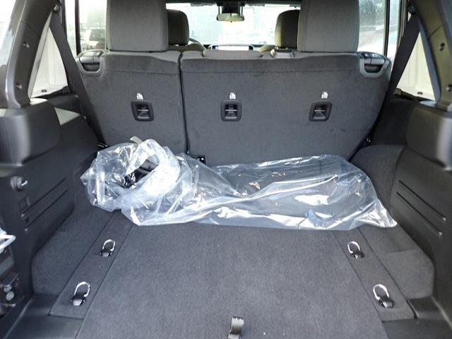 new 2025 Jeep Wrangler car, priced at $42,621