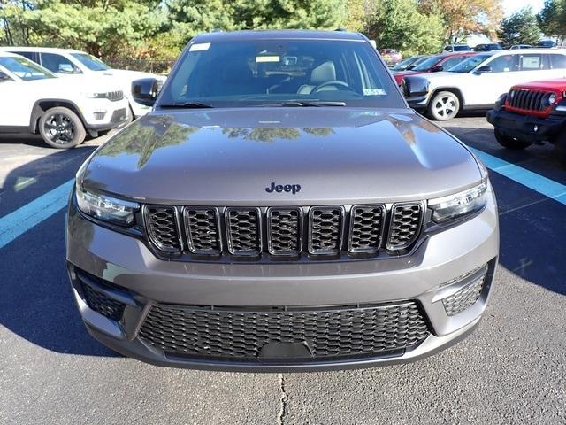 new 2025 Jeep Grand Cherokee car, priced at $43,837