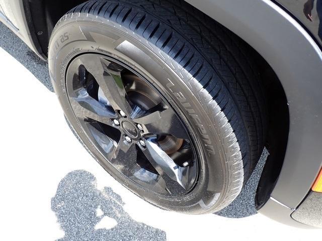 used 2023 Jeep Grand Cherokee car, priced at $28,998