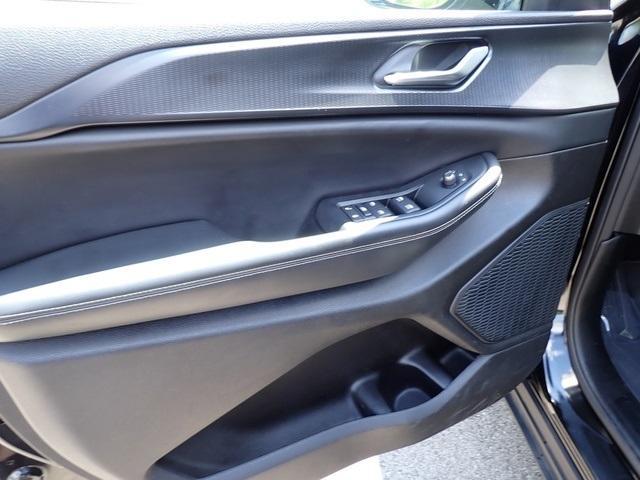 used 2023 Jeep Grand Cherokee car, priced at $28,998