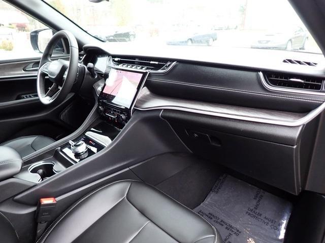 used 2024 Jeep Grand Cherokee car, priced at $36,870