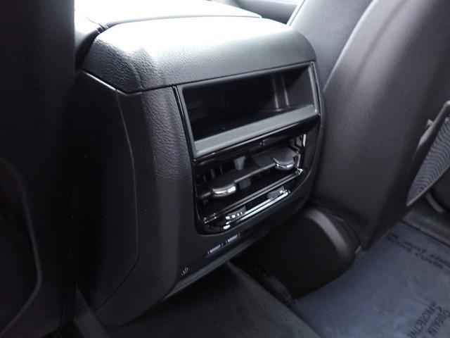 new 2025 Jeep Grand Cherokee car, priced at $46,873