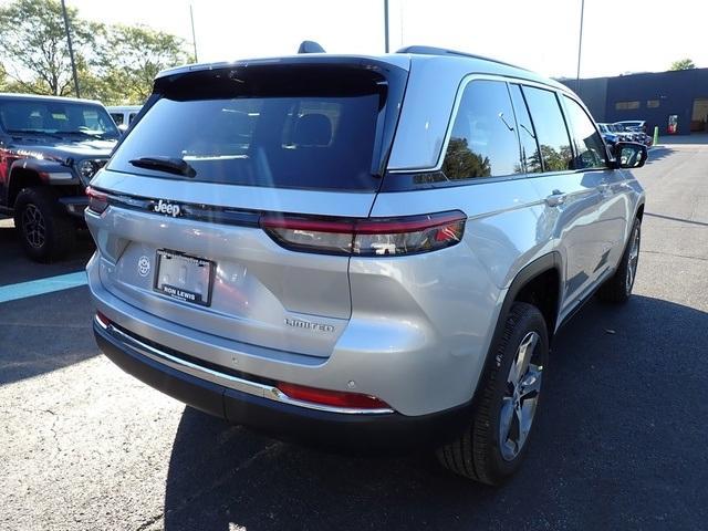 new 2025 Jeep Grand Cherokee car, priced at $48,879