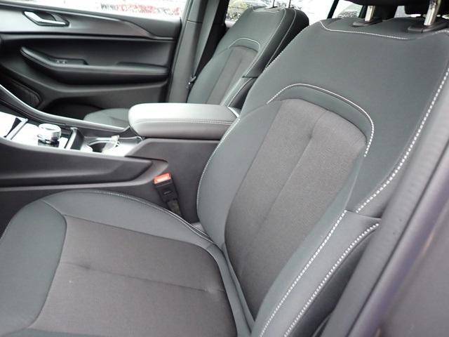 new 2025 Jeep Grand Cherokee car, priced at $38,601