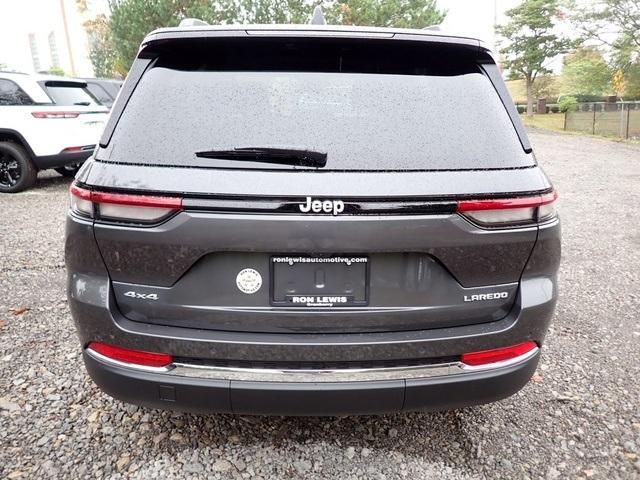 new 2025 Jeep Grand Cherokee car, priced at $38,601