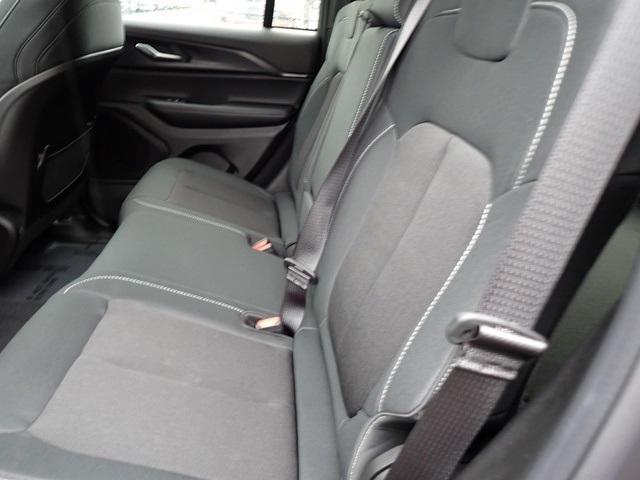 new 2025 Jeep Grand Cherokee car, priced at $38,601