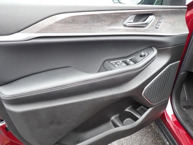 new 2025 Jeep Grand Cherokee car, priced at $45,671