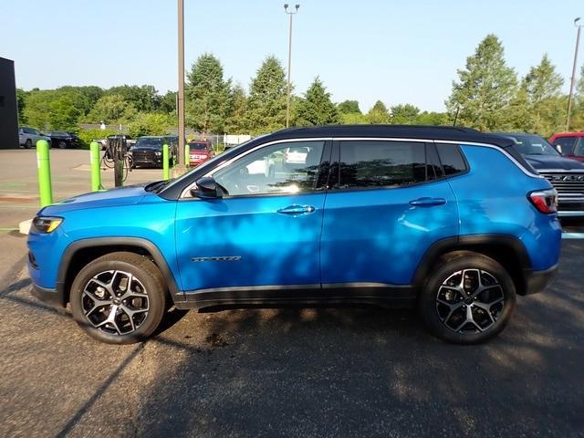 new 2025 Jeep Compass car, priced at $28,363