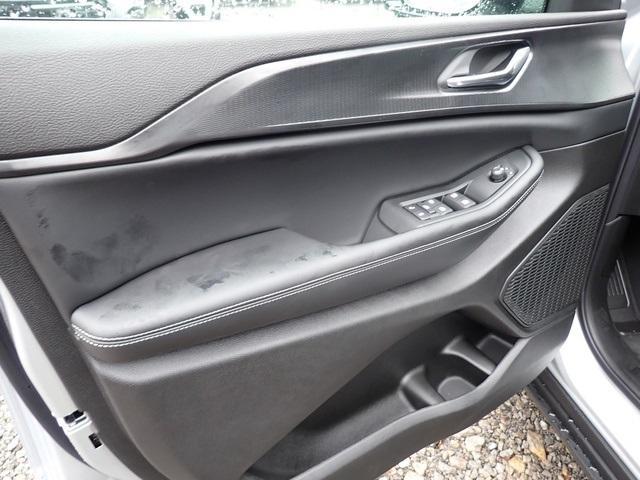 new 2025 Jeep Grand Cherokee L car, priced at $44,651