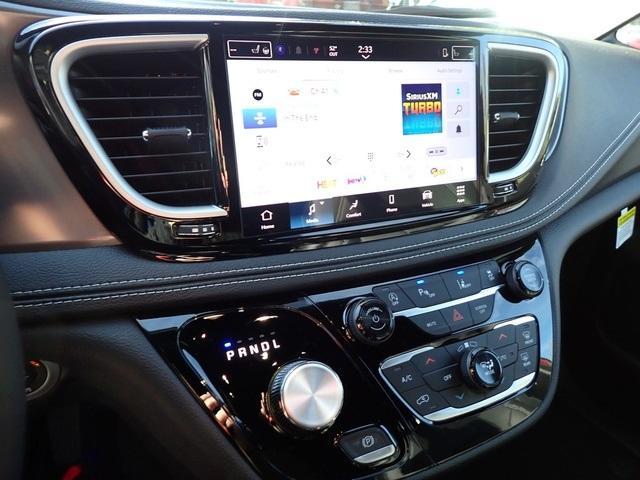 new 2026 Chrysler Pacifica car, priced at $46,523