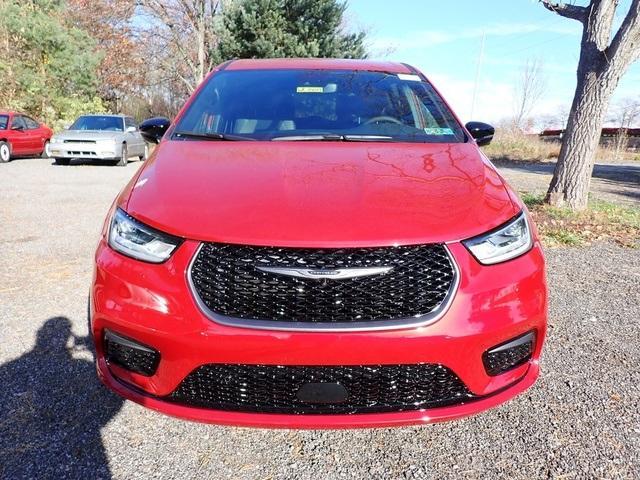 new 2026 Chrysler Pacifica car, priced at $46,523