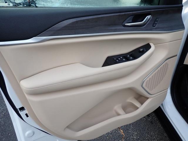 new 2025 Jeep Grand Cherokee car, priced at $47,578