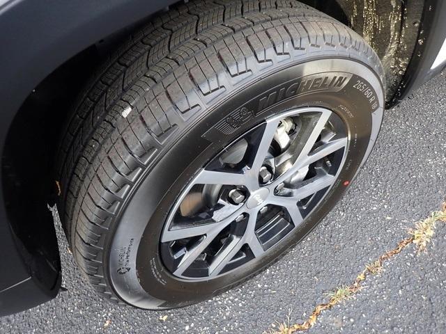 new 2025 Jeep Grand Cherokee car, priced at $47,578