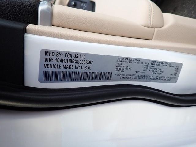 new 2025 Jeep Grand Cherokee car, priced at $47,578