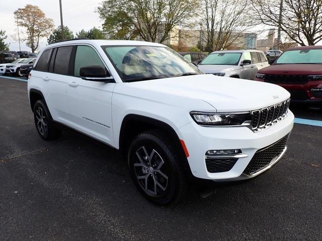 new 2025 Jeep Grand Cherokee car, priced at $47,578