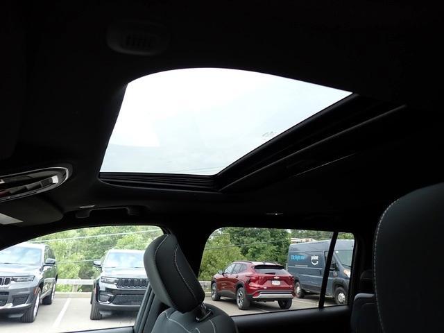 new 2025 Jeep Grand Cherokee L car, priced at $35,536