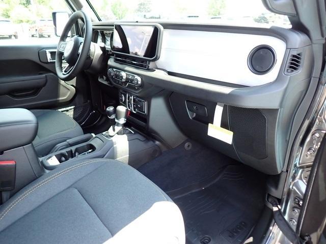 new 2025 Jeep Wrangler car, priced at $40,706