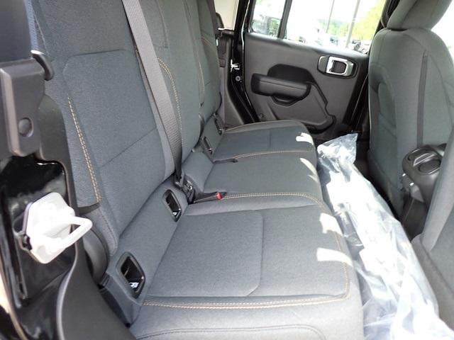 new 2025 Jeep Gladiator car, priced at $45,360