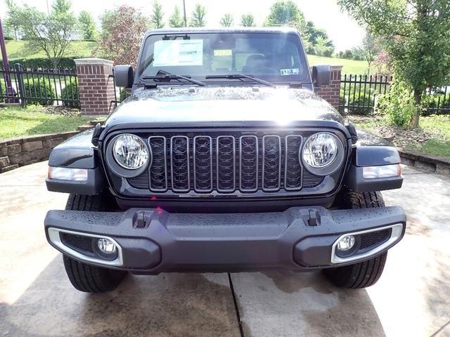 new 2025 Jeep Gladiator car, priced at $45,360