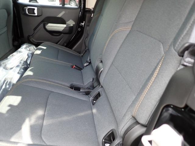 new 2025 Jeep Gladiator car, priced at $45,360