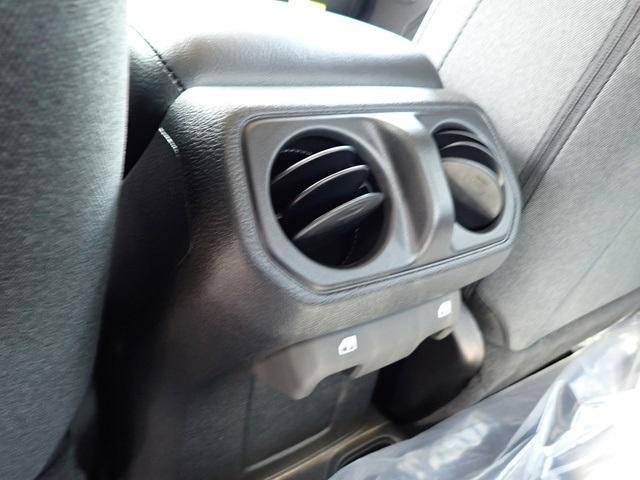 new 2025 Jeep Gladiator car, priced at $45,360