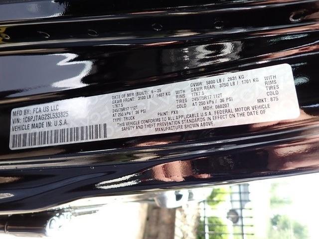 new 2025 Jeep Gladiator car, priced at $45,360