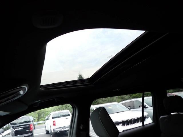 new 2025 Jeep Grand Cherokee L car, priced at $36,036