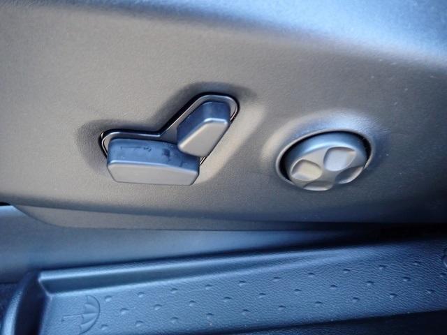 new 2026 Chrysler Pacifica car, priced at $45,452