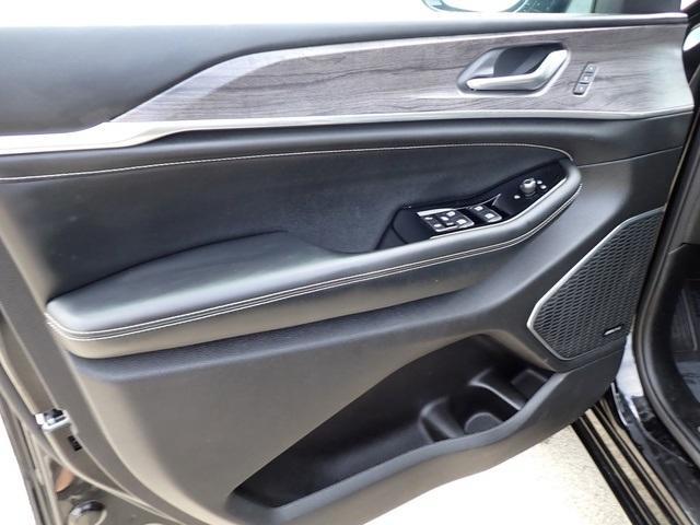 used 2023 Jeep Grand Cherokee L car, priced at $33,339