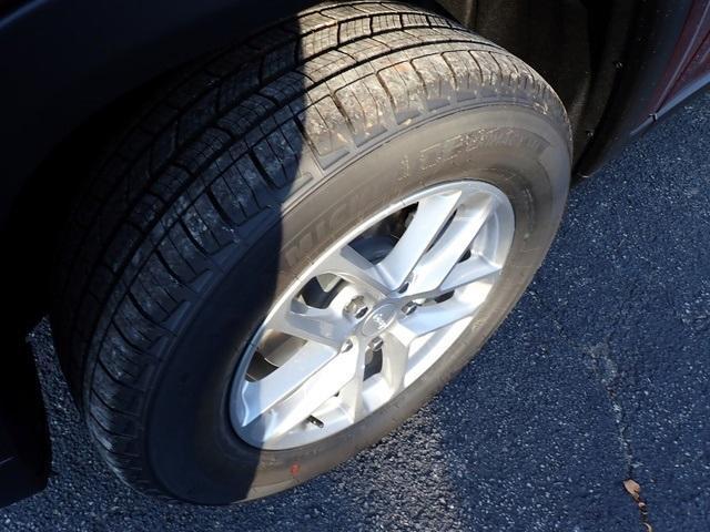 new 2025 Jeep Grand Cherokee car, priced at $37,418