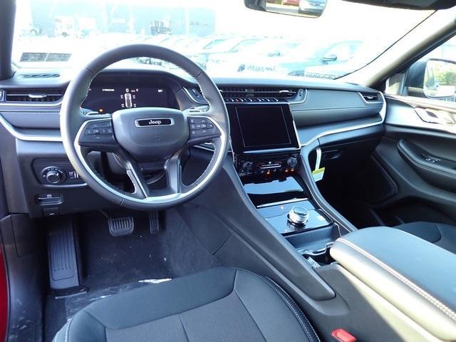 new 2025 Jeep Grand Cherokee car, priced at $37,418