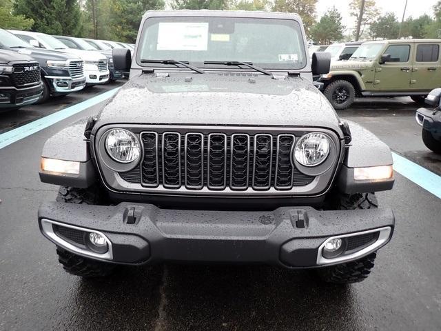 new 2025 Jeep Gladiator car, priced at $48,386